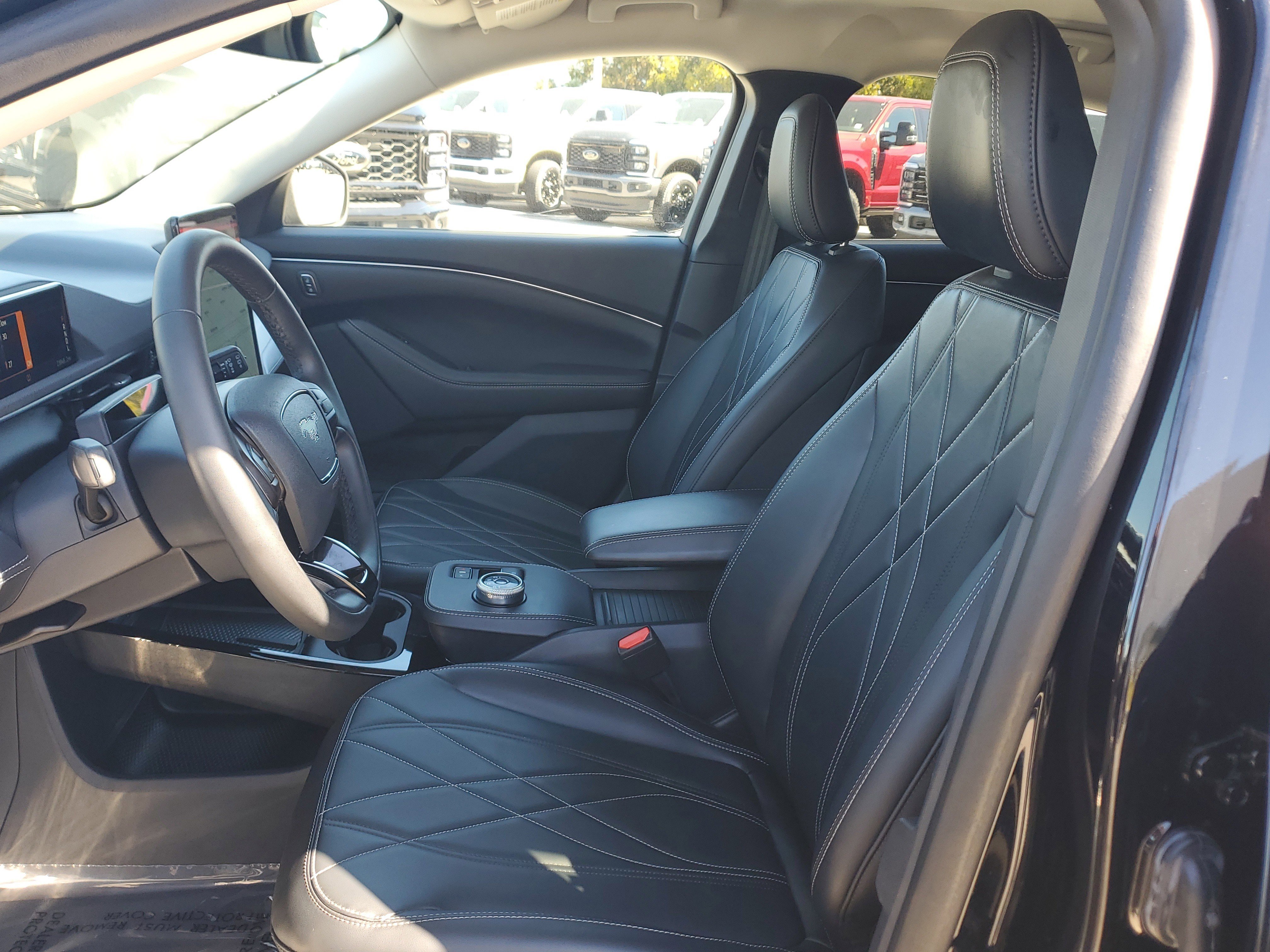 Used 2023 Ford Mustang Mach-E Select image 12