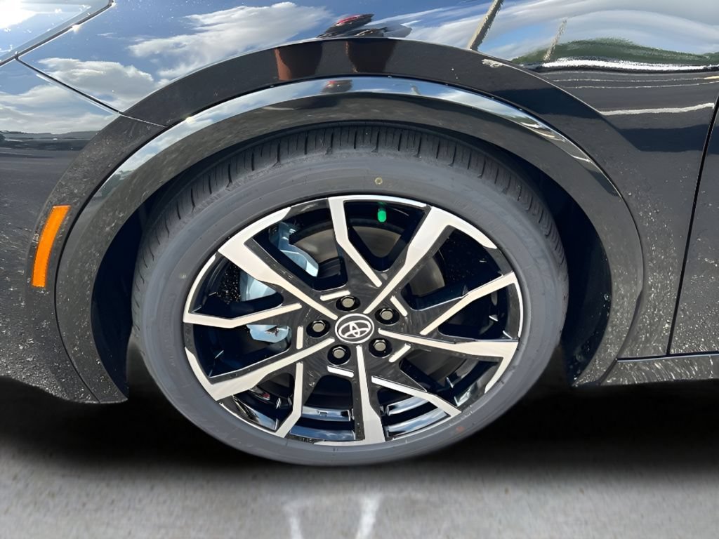 New 2026 Toyota Prius Plug-In Hybrid FWD image 25