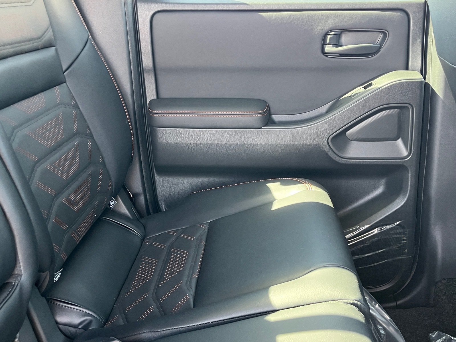 New 2027 Nissan Frontier PRO-4X AWD/4WD image 12