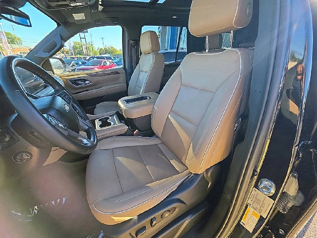 Used 2023 Chevrolet Tahoe Premier AWD/4WD image 27