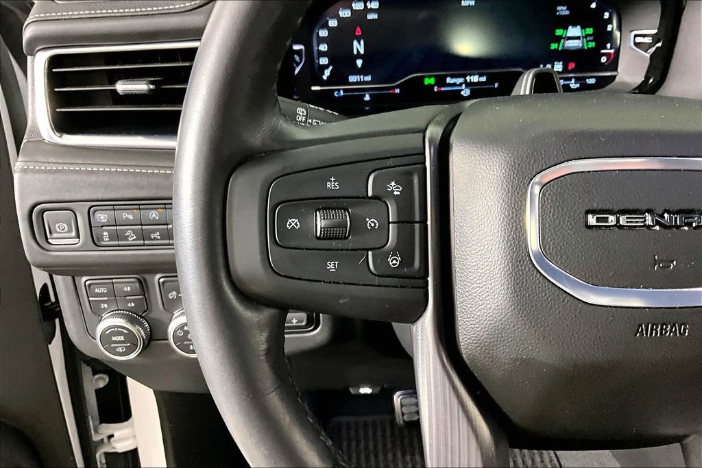 Certified 2024 GMC Yukon Denali Ultimate w/ LPO, Illumination Package AWD/4WD image 10