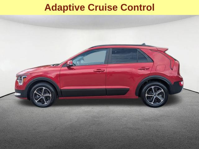 Used 2025 Kia Niro EX FWD image 9
