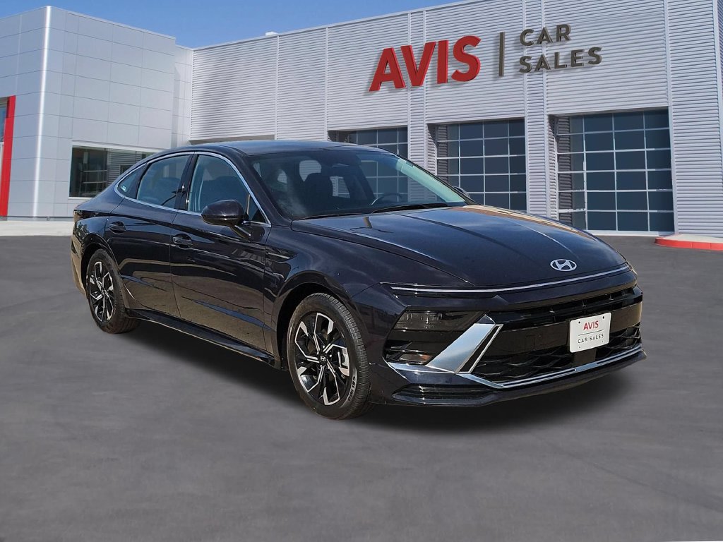 Used 2025 Hyundai Sonata SEL FWD image 3
