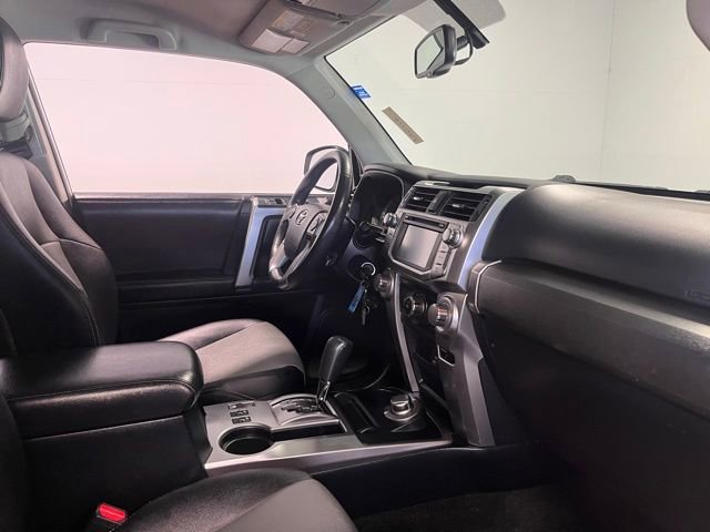 Used 2018 Toyota 4Runner SR5 Premium AWD/4WD image 11