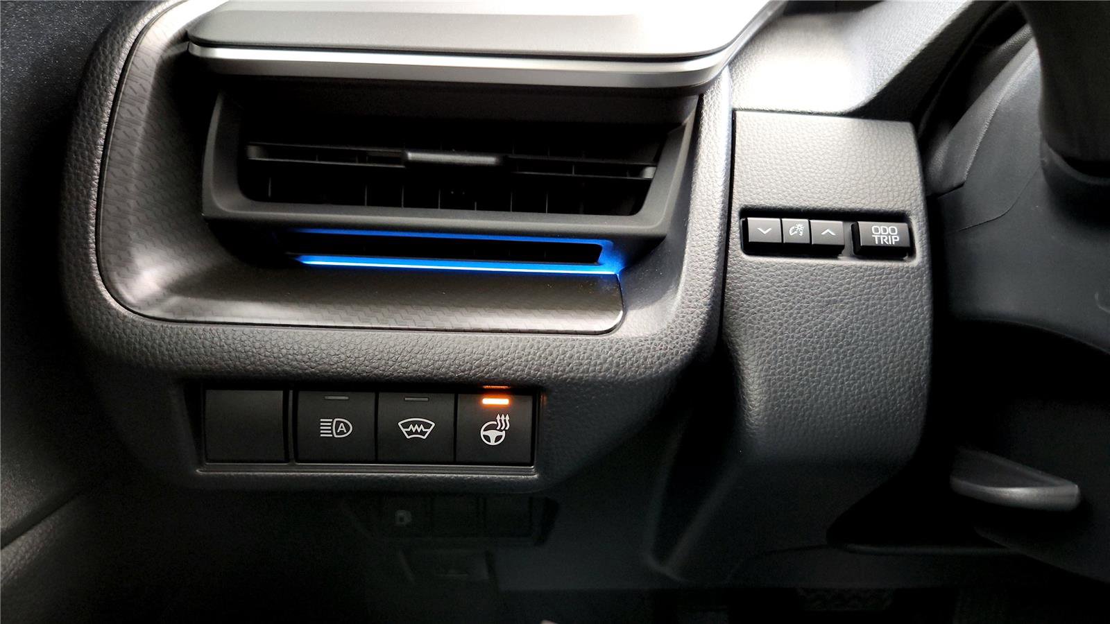 Used 2026 Toyota Prius AWD image 31