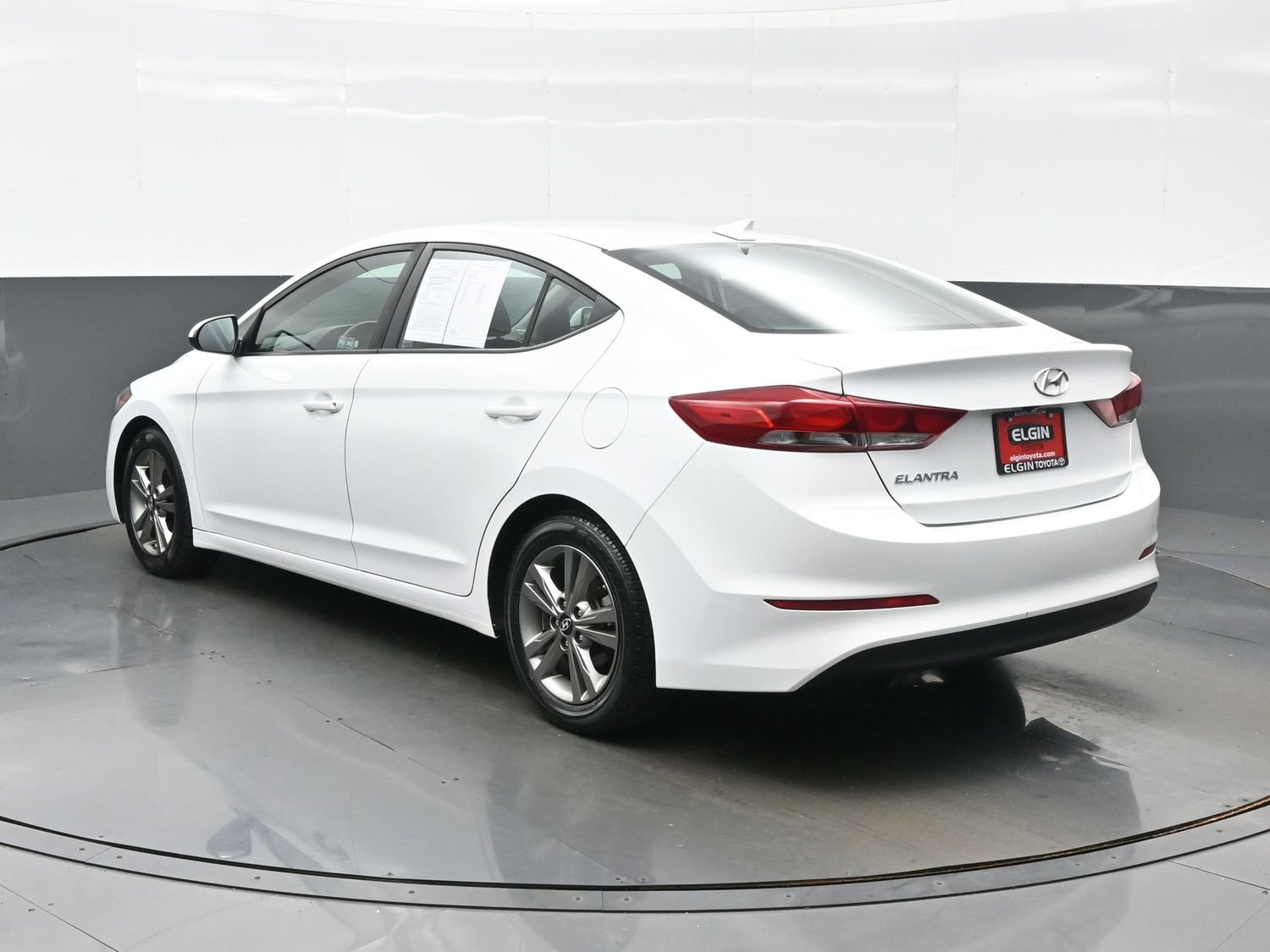 Used 2018 Hyundai Elantra SEL FWD image 4