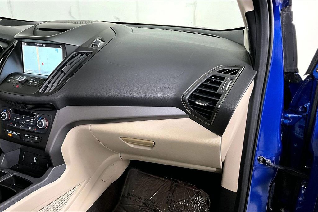 Used 2018 Ford Escape SEL image 16