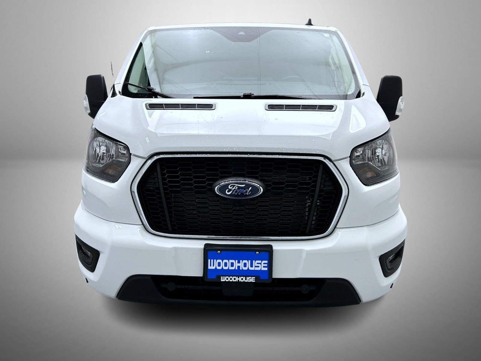Used 2025 Ford Transit 350 XLT RWD image 2