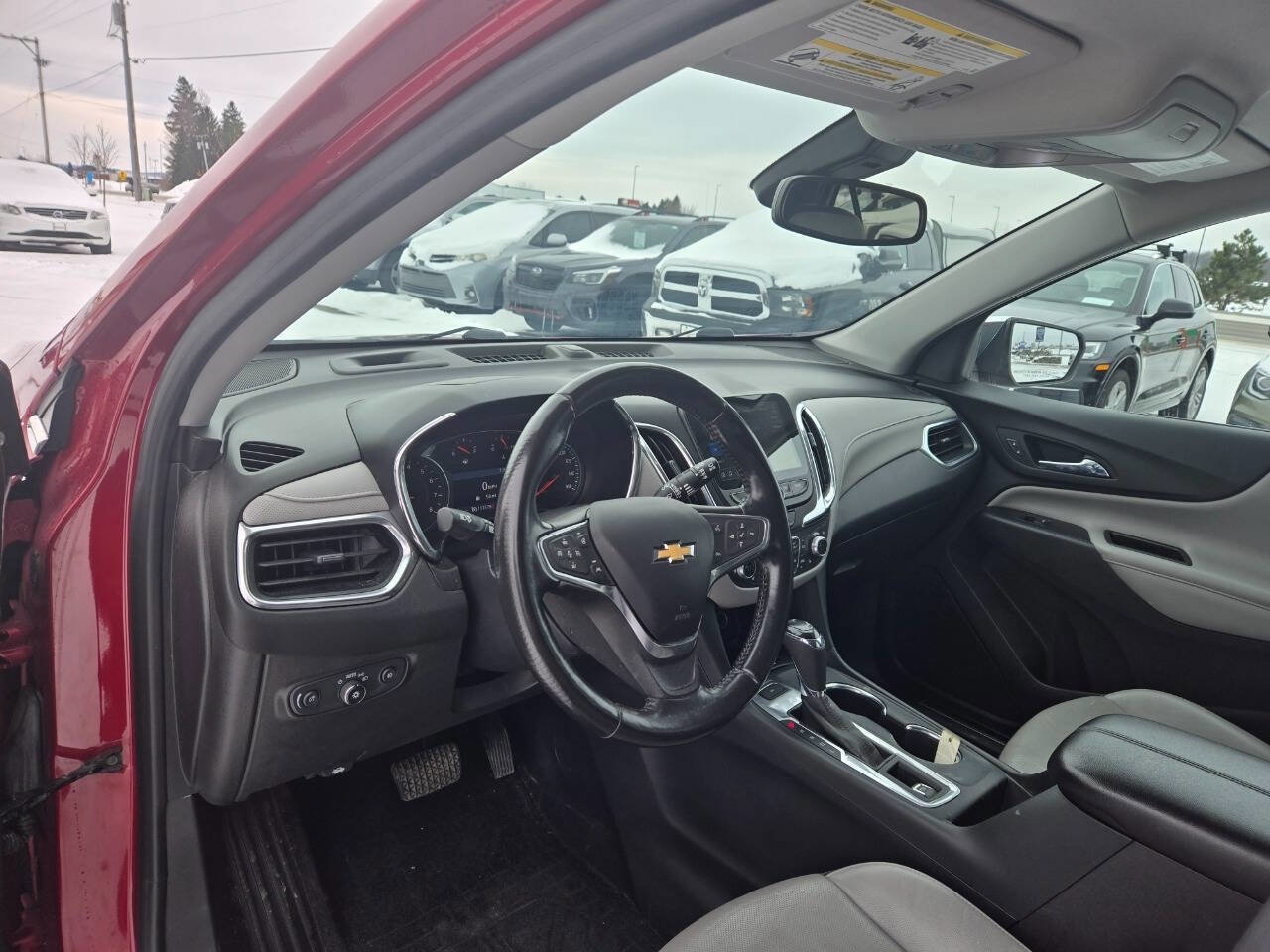 Used 2020 Chevrolet Equinox Premier image 16