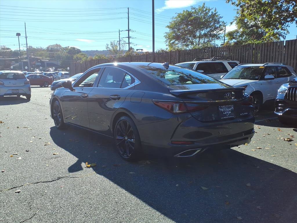 Certified 2022 Lexus ES 350 F Sport image 4