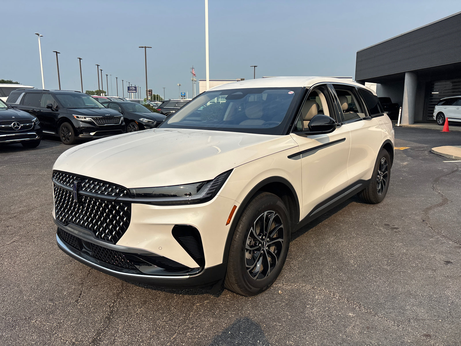 New 2026 Lincoln Nautilus Premier AWD/4WD image 3