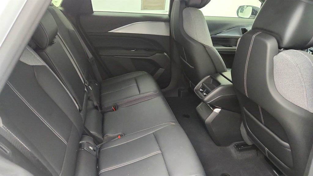 Used 2024 Cadillac Lyriq Tech w/ Driver Assist Package image 22