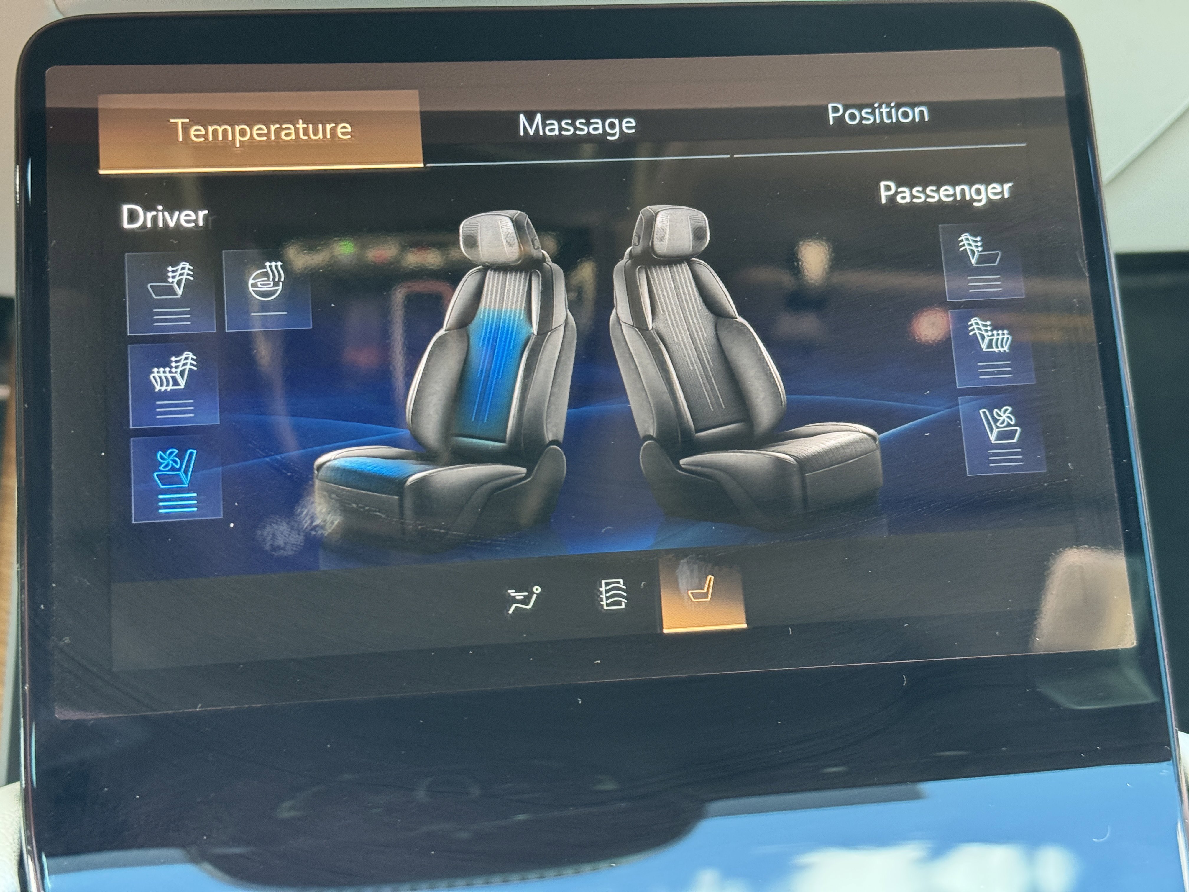 New 2026 Cadillac Vistiq Luxury image 25