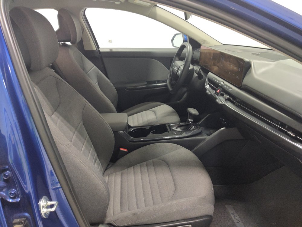Used 2025 Kia K4 EX FWD image 21