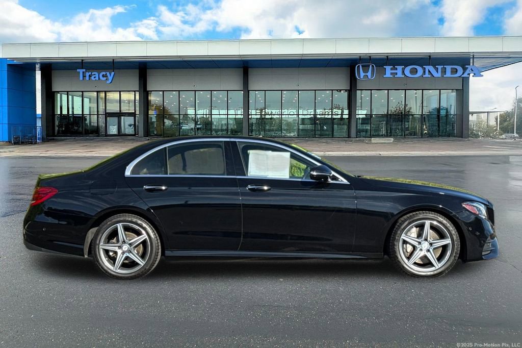 Used 2017 Mercedes-Benz E 300 image 3
