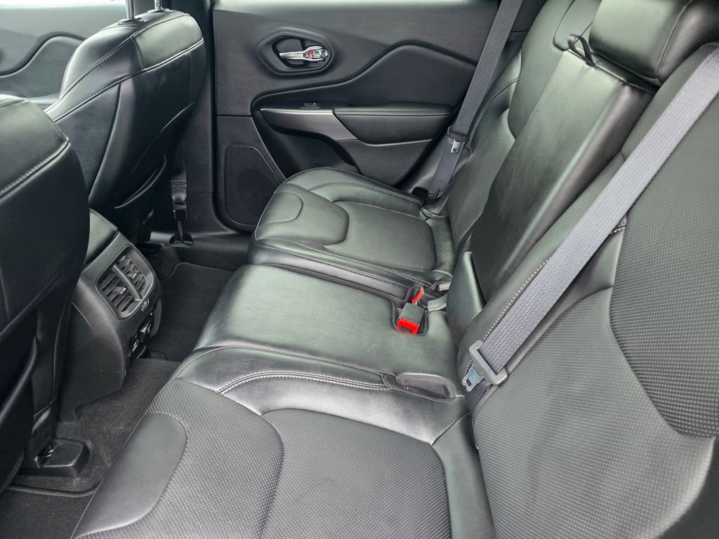 Certified 2021 Jeep Cherokee Limited w/ Elite Package image 15