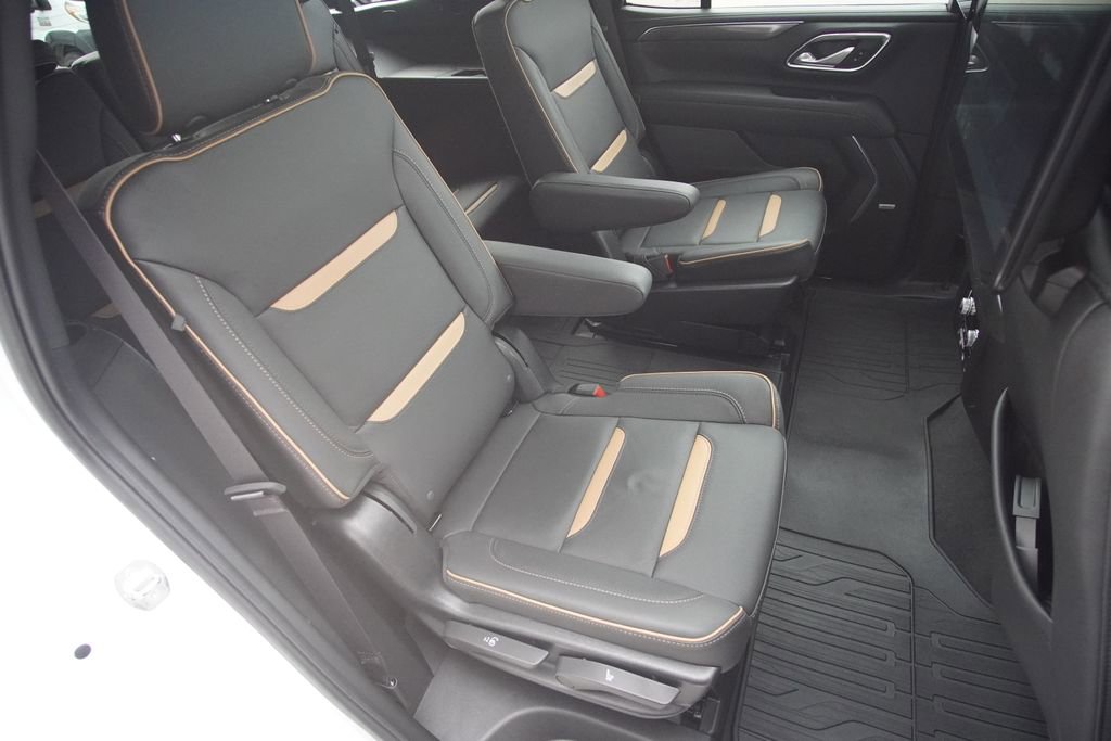 Used 2024 GMC Yukon AT4 w/ AT4 Premium Plus Package image 28