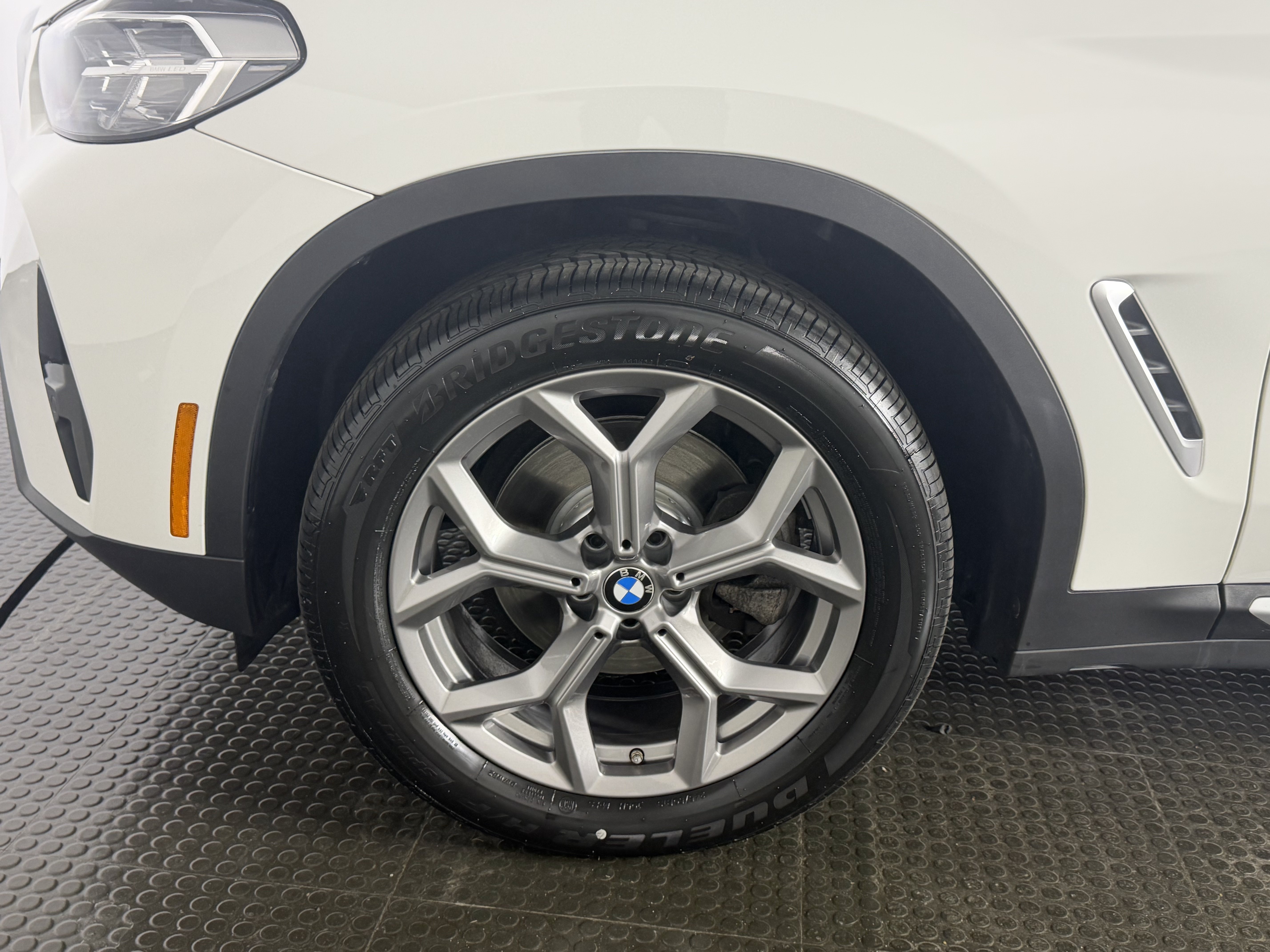 Certified 2023 BMW X3 xDrive30i w/ Convenience Package AWD/4WD image 7