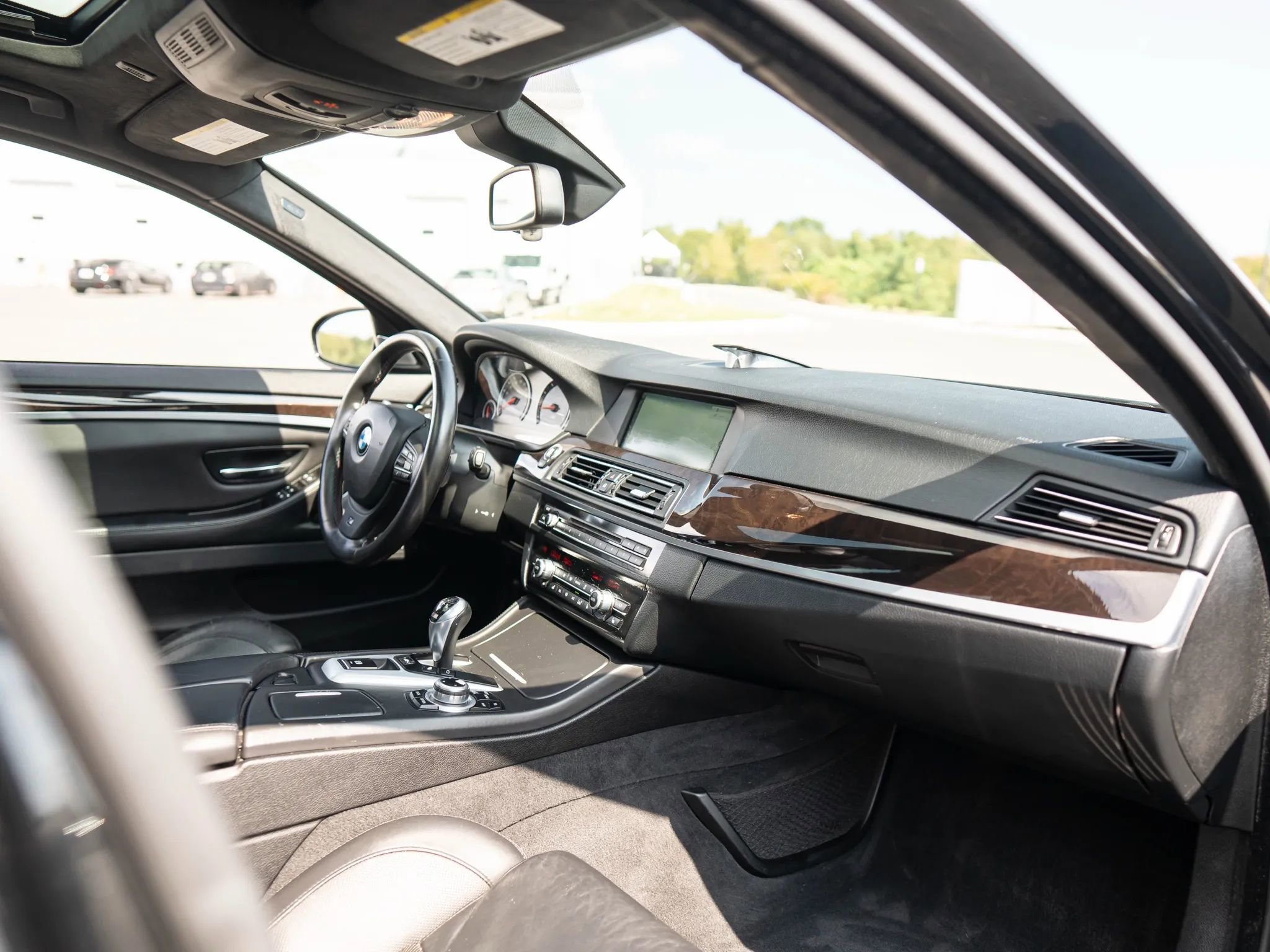 Used 2013 BMW M5 w/ Executive Pkg image 18