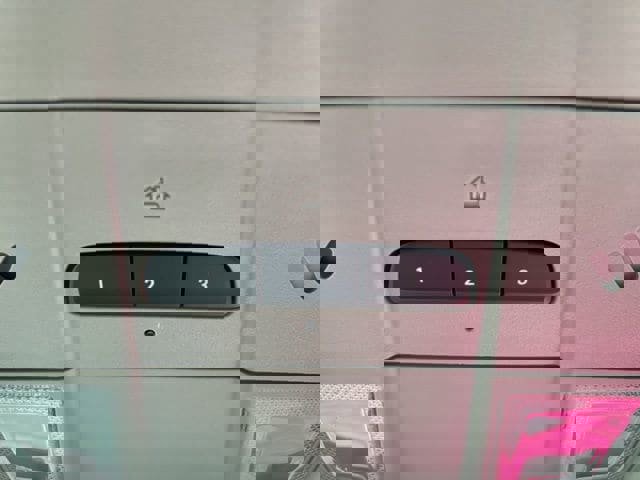 Used 2018 Chevrolet Equinox LT image 26