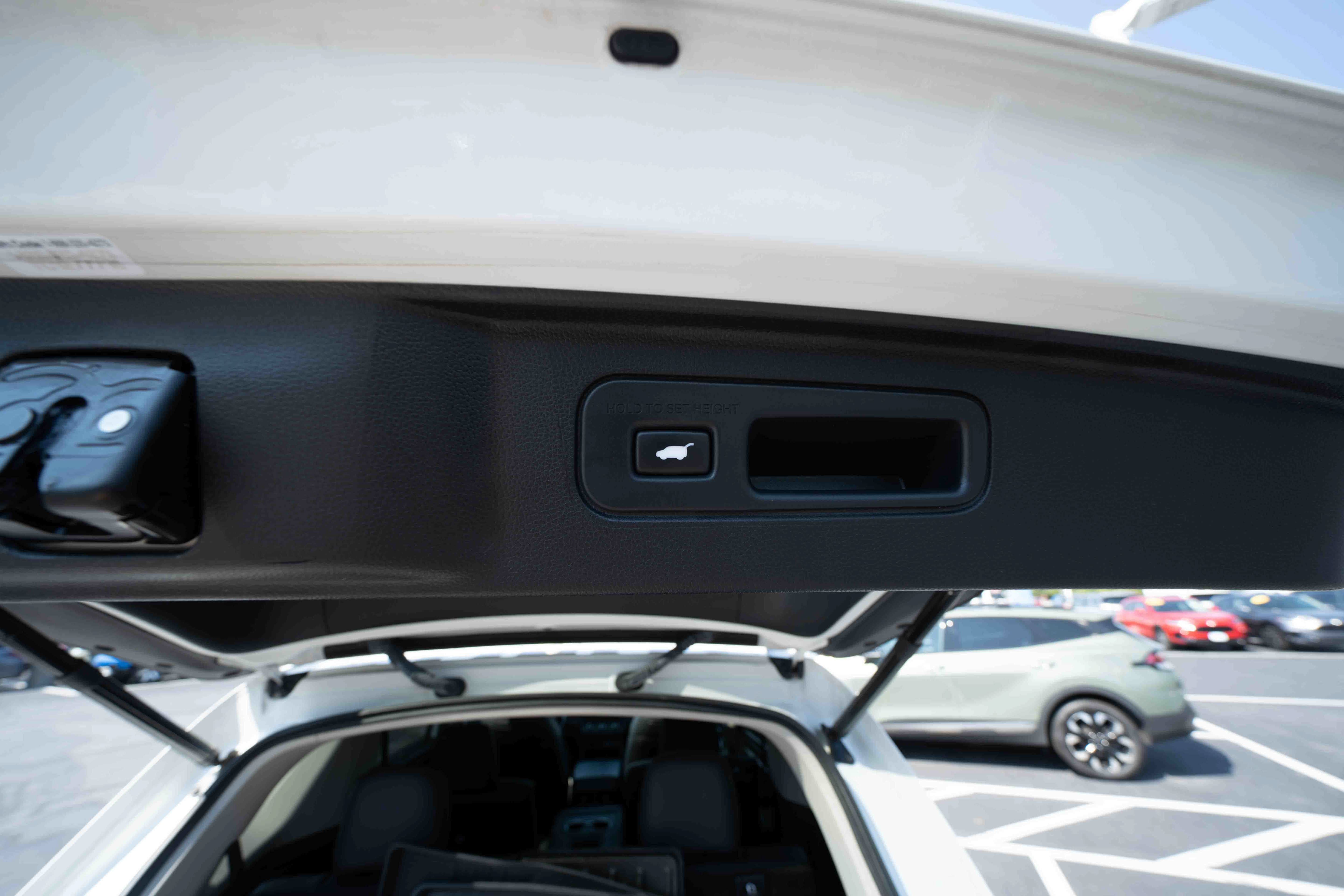 Certified 2025 Honda Pilot Elite image 29