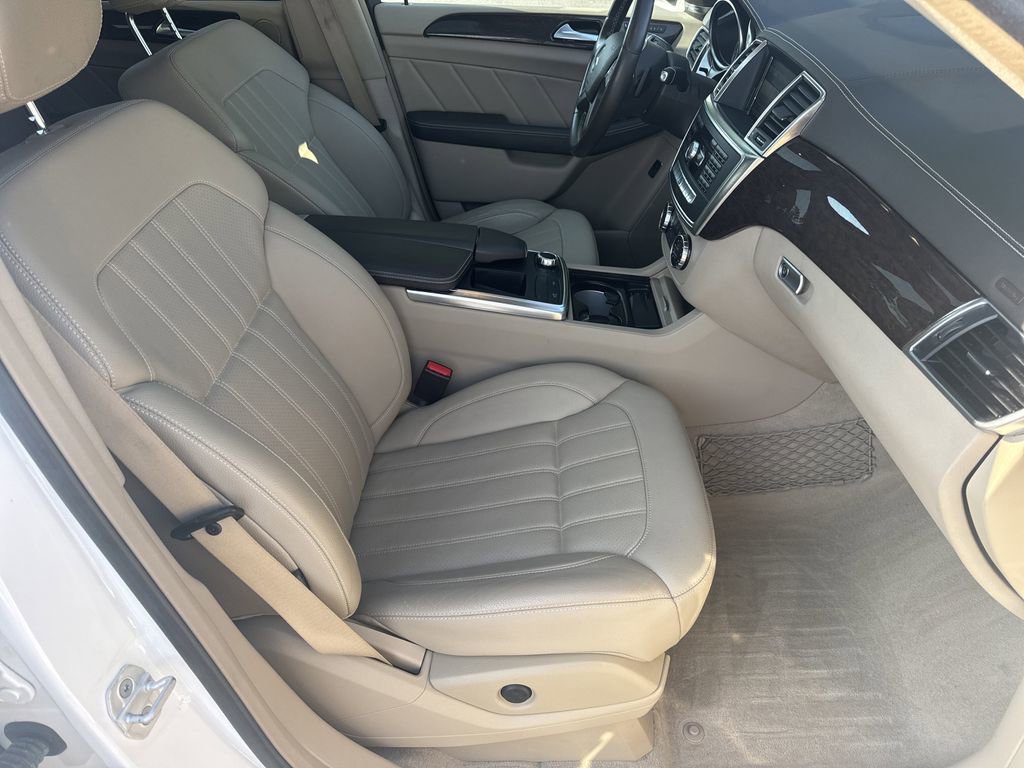 Used 2016 Mercedes-Benz GL 450 4MATIC image 12