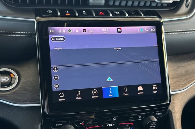 Certified 2024 Jeep Grand Cherokee Limited RWD image 19