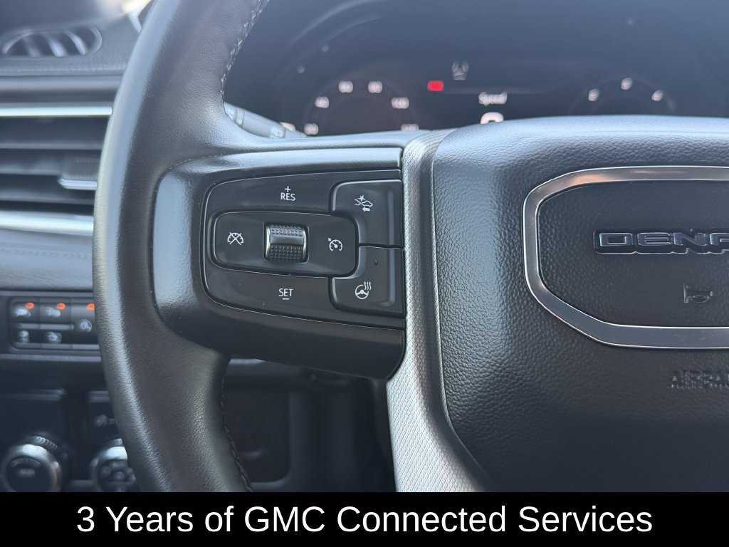 Used 2023 GMC Yukon Denali RWD image 16