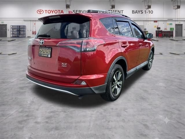 Used 2016 Toyota RAV4 XLE AWD/4WD image 6