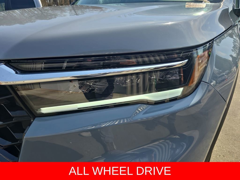 Used 2024 Honda Pilot Touring image 32