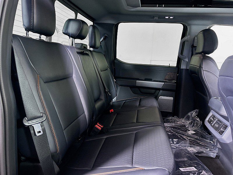 New 2025 Ford F250 Lariat w/ Lariat Ultimate Package image 29