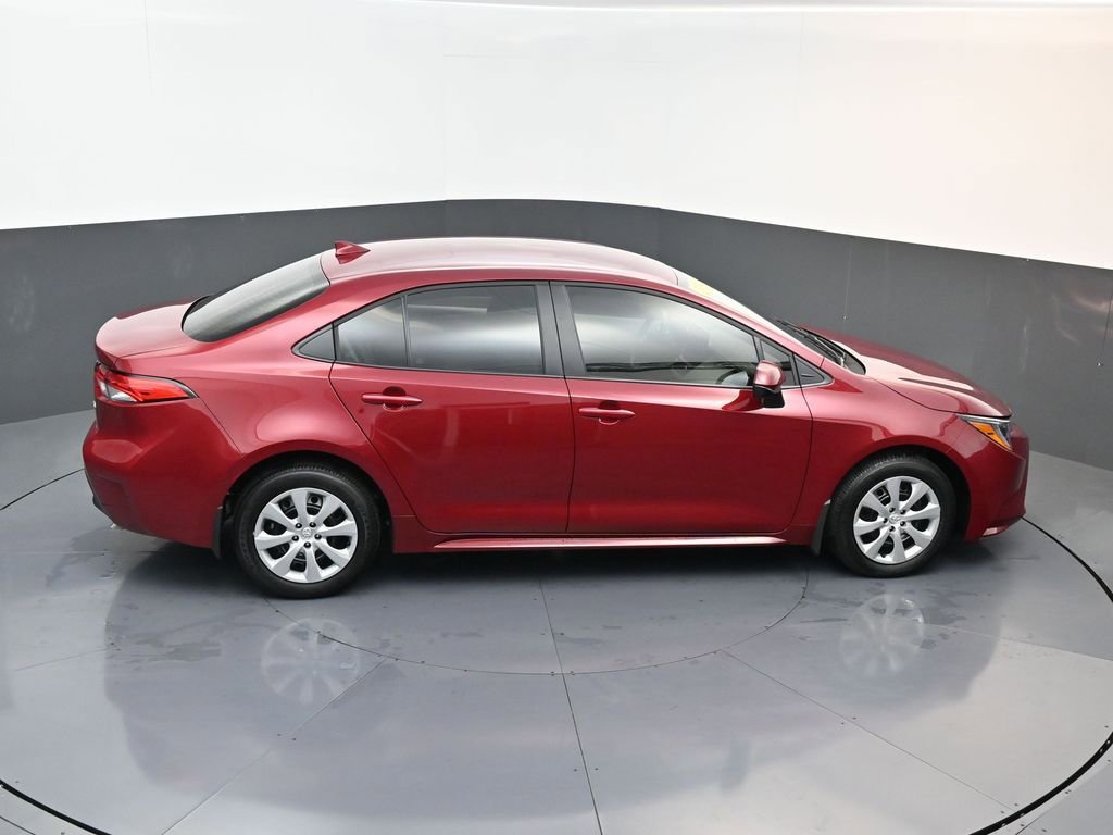 Used 2026 Toyota Corolla LE FWD image 15