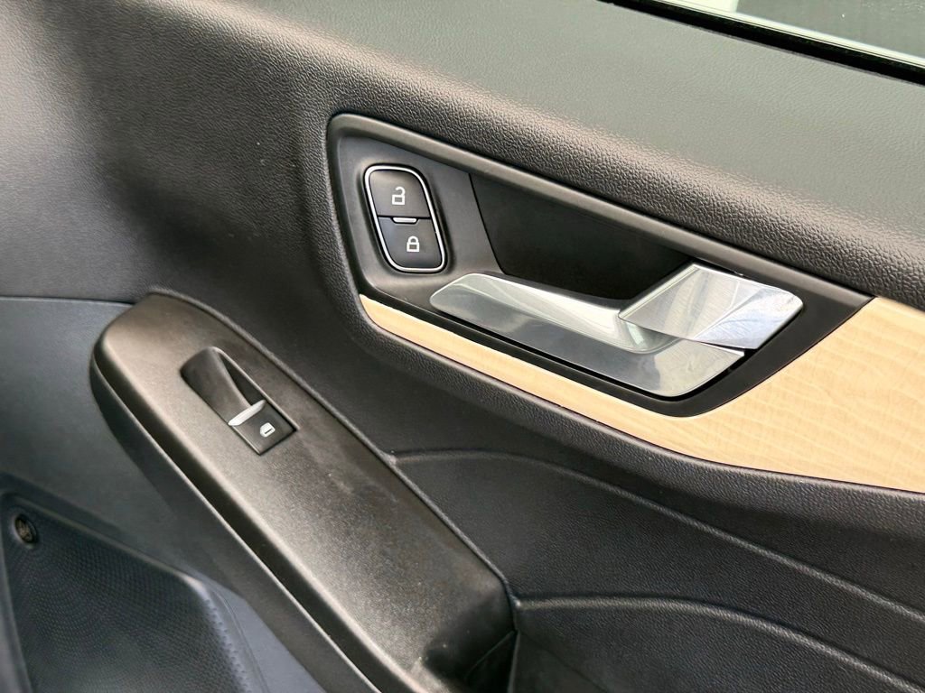 Used 2021 Ford Escape Titanium w/ Titanium Elite Package image 26