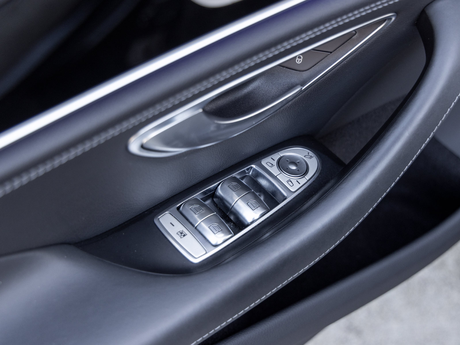 Used 2023 Mercedes-Benz AMG GT 63 w/ Driver Assistance Package image 28