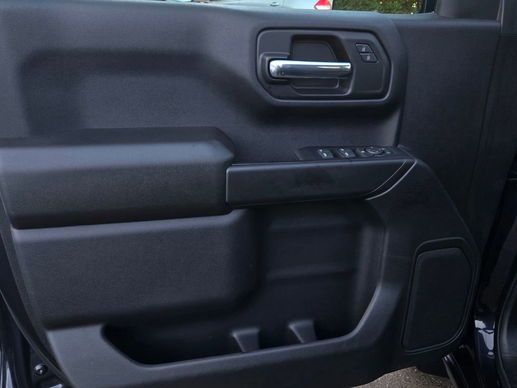 Used 2023 Chevrolet Silverado 1500 Custom image 10