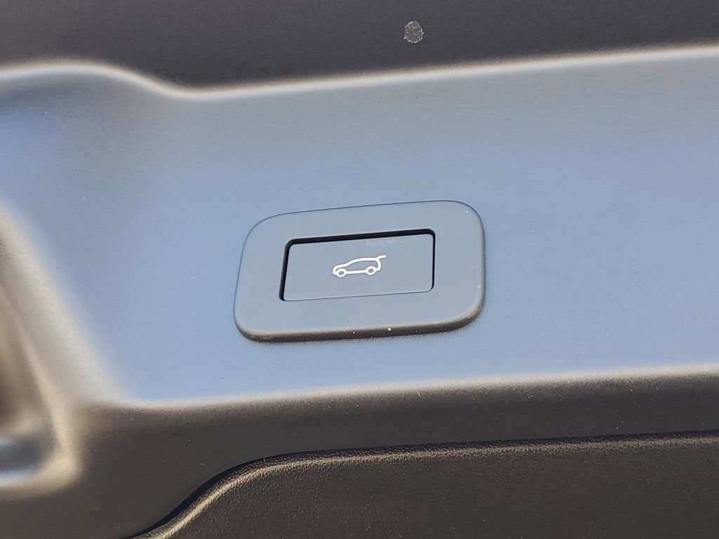 New 2026 Land Rover Range Rover Evoque S image 8