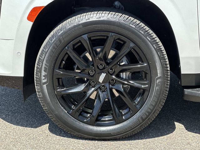 Used 2021 Cadillac Escalade Premium Luxury w/ LPO, Illumination Package AWD/4WD image 8