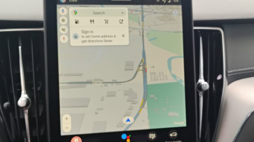 New 2026 Volvo XC60 B5 Ultra w/ Climate Package image 21