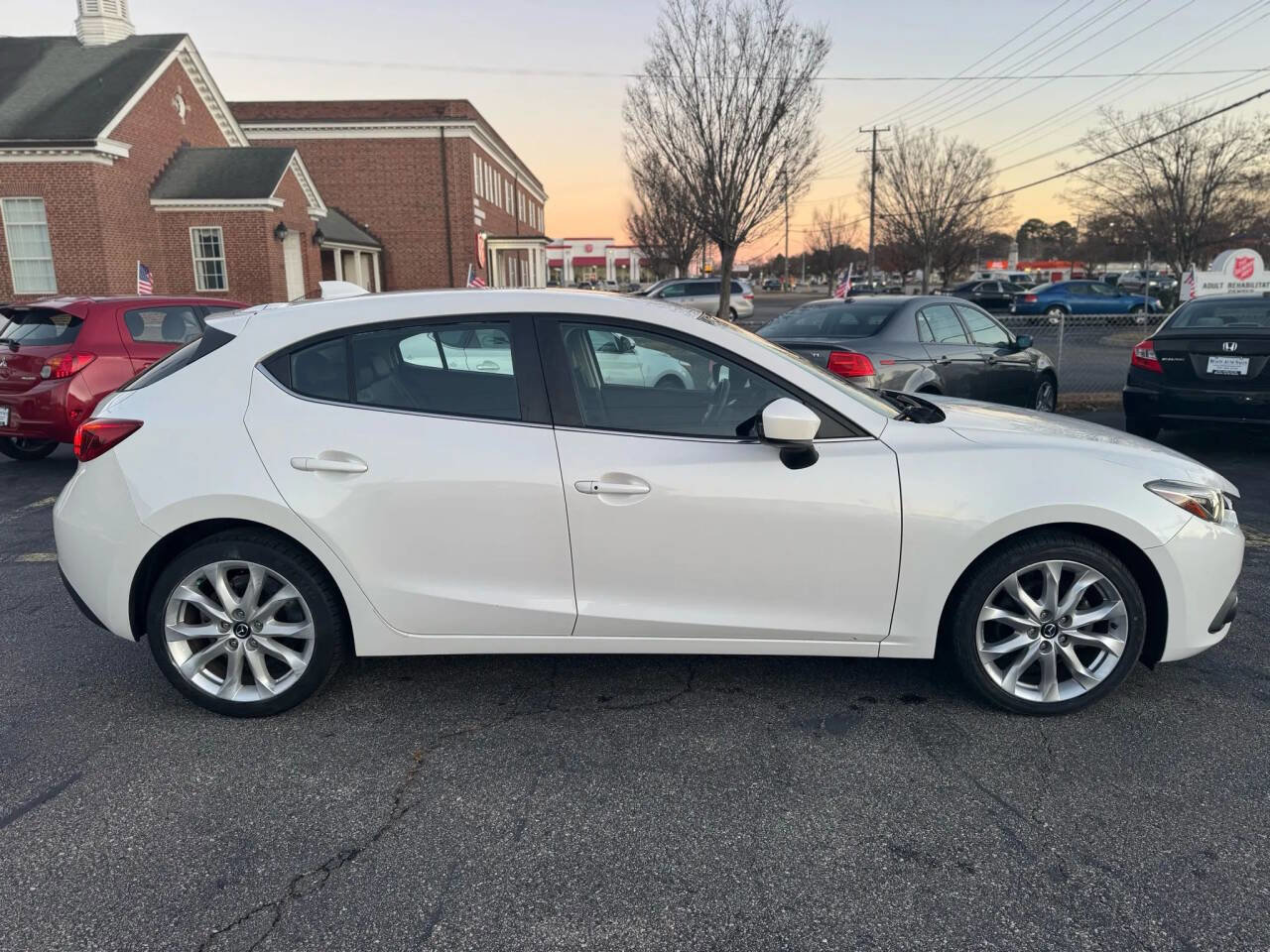 Used 2014 MAZDA MAZDA3 s Grand Touring image 12