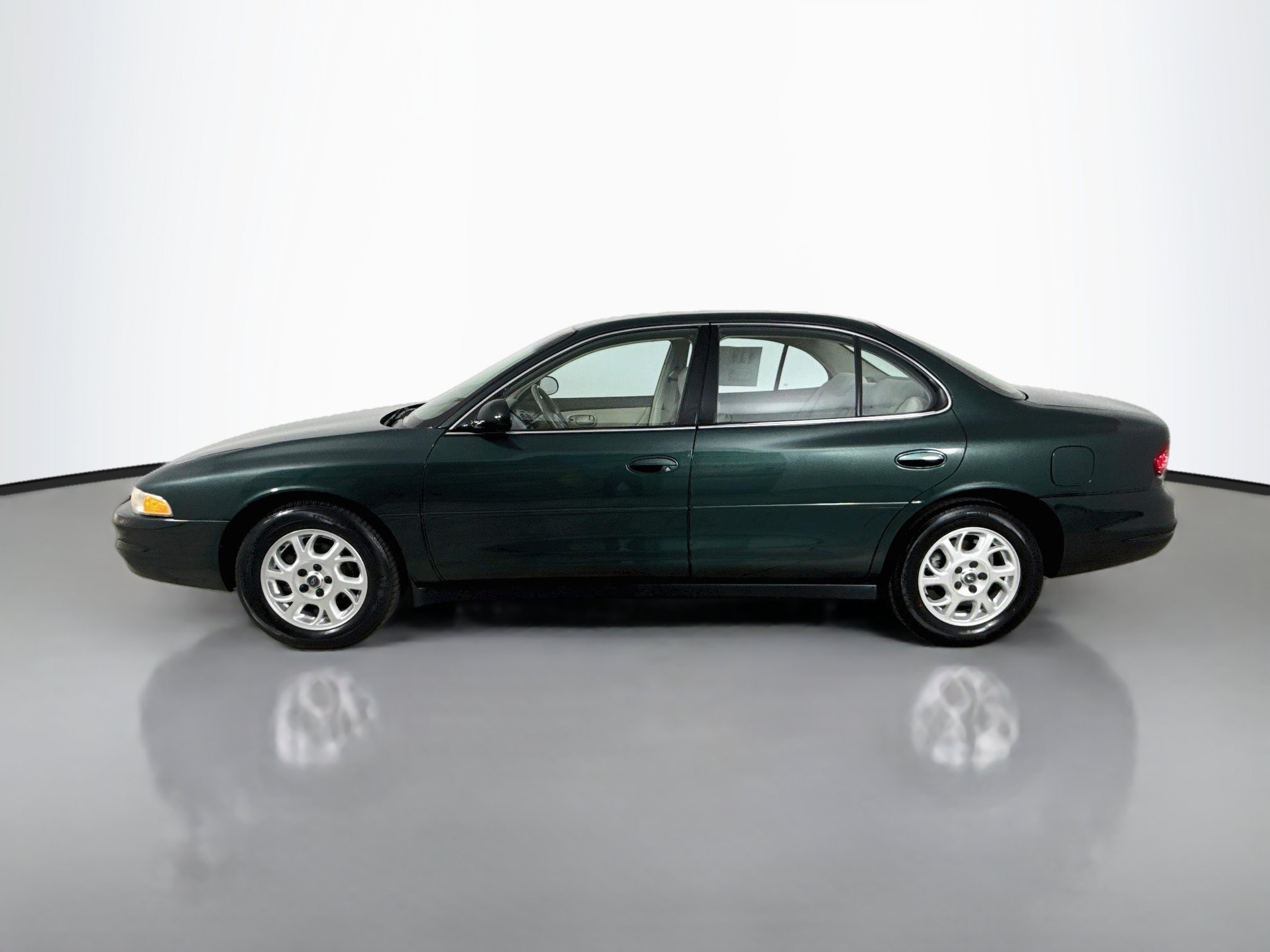 Used 2000 Oldsmobile Intrigue GX FWD image 4