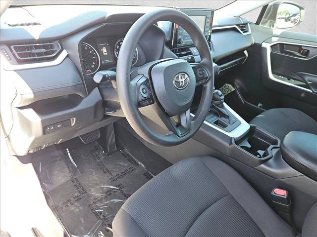 Used 2021 Toyota RAV4 LE w/ Carpet Mat Package (TMS) AWD/4WD image 9