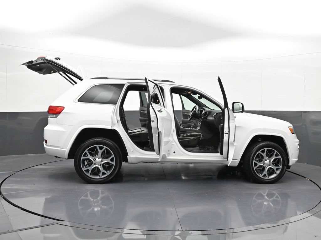 Used 2019 Jeep Grand Cherokee Overland AWD/4WD image 40