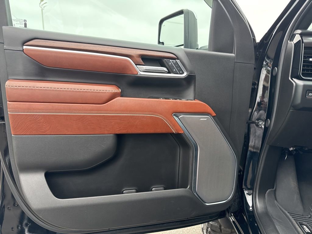 Used 2024 GMC Sierra 3500 Denali Ultimate AWD/4WD image 28