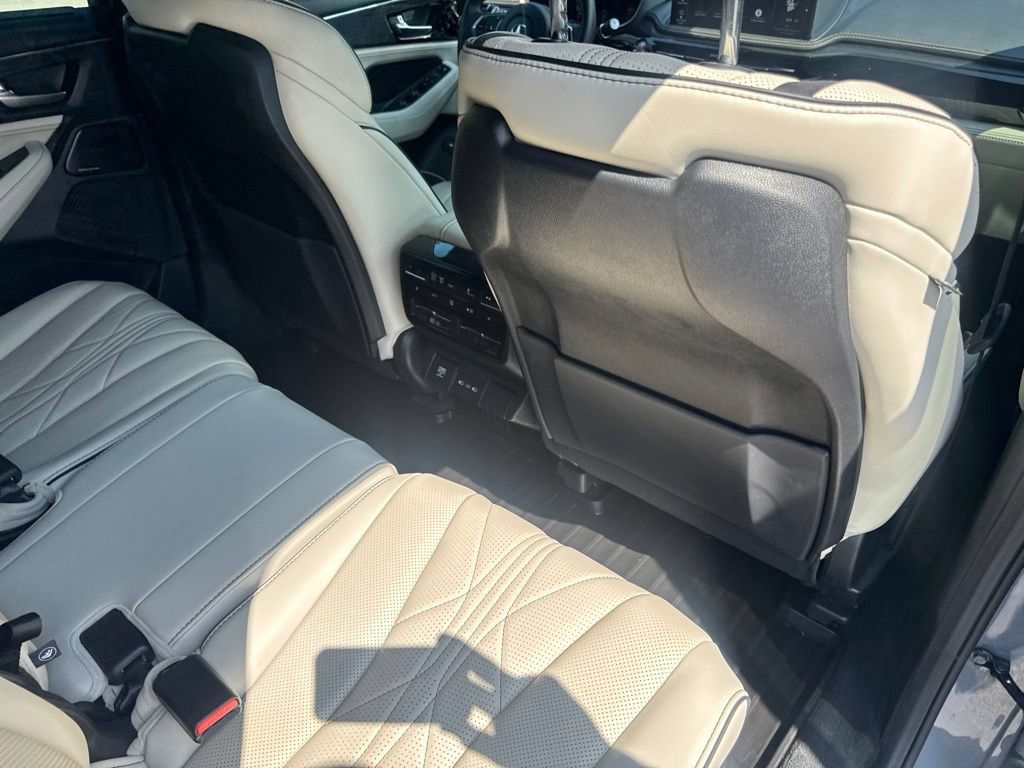Used 2025 Acura MDX Type S AWD/4WD image 25