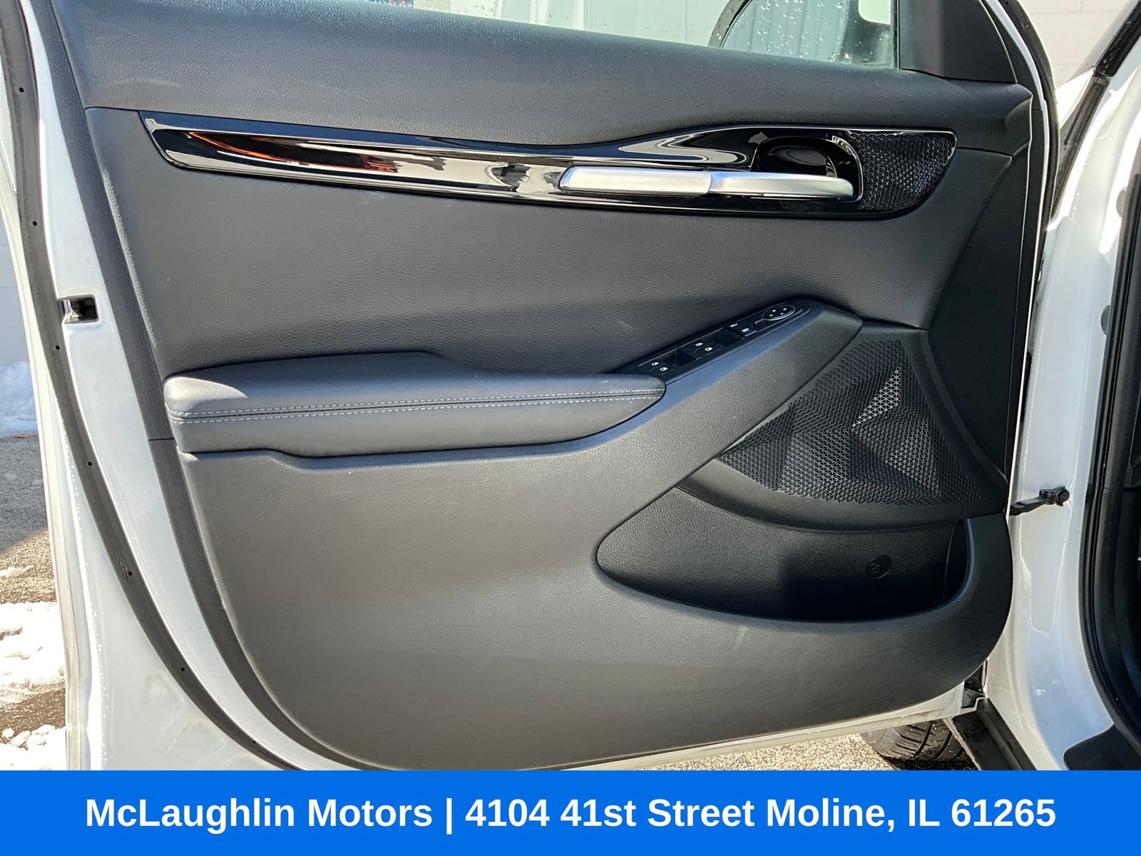 Used 2022 Kia Seltos EX image 25