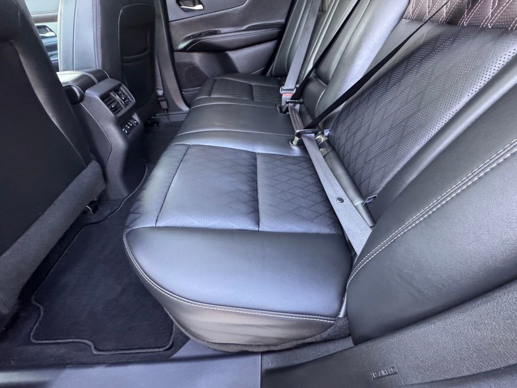 Certified 2025 Nissan Murano Platinum w/ Cargo Package AWD/4WD image 22