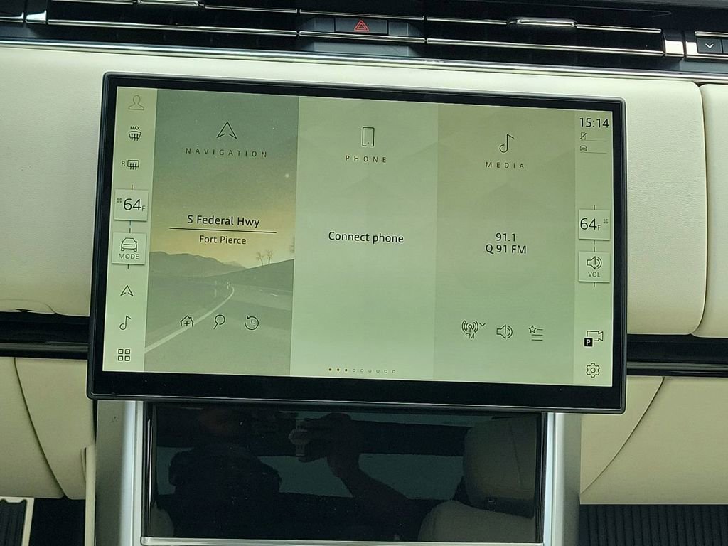 New 2026 Land Rover Range Rover SE image 21