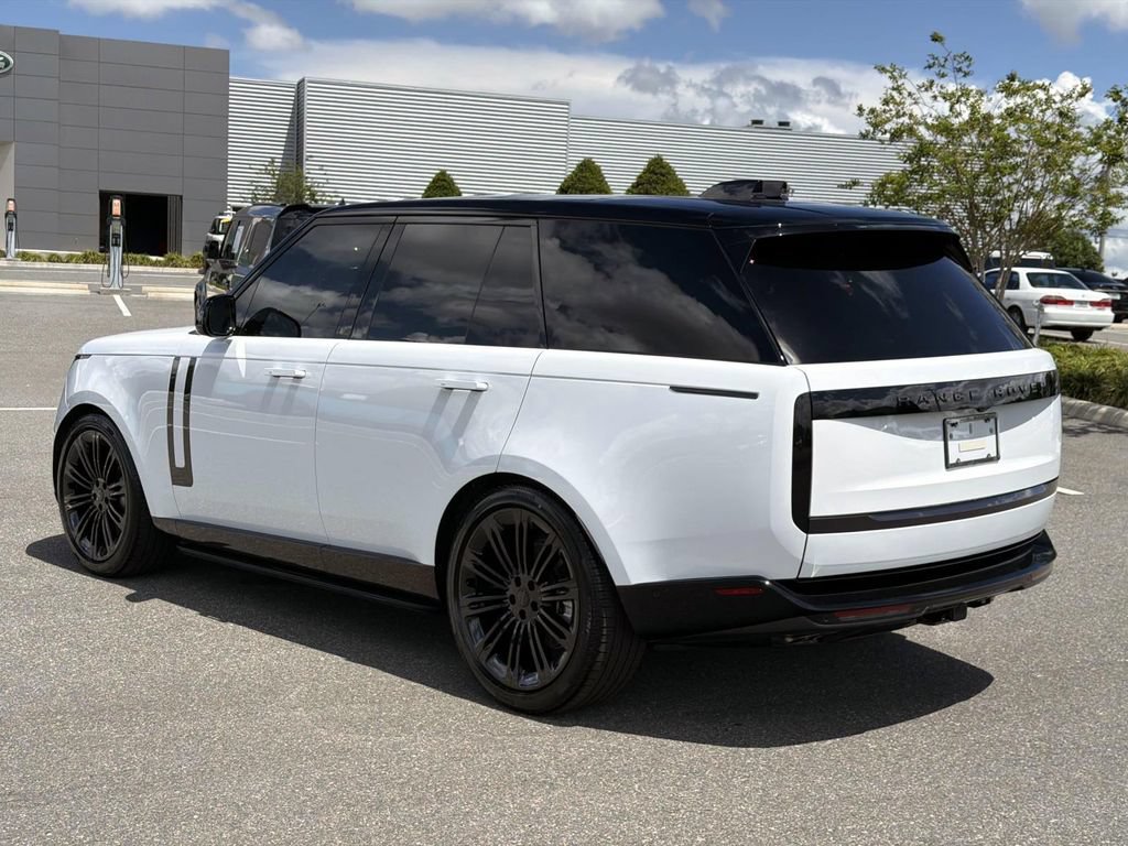 New 2026 Land Rover Range Rover SE AWD/4WD image 3