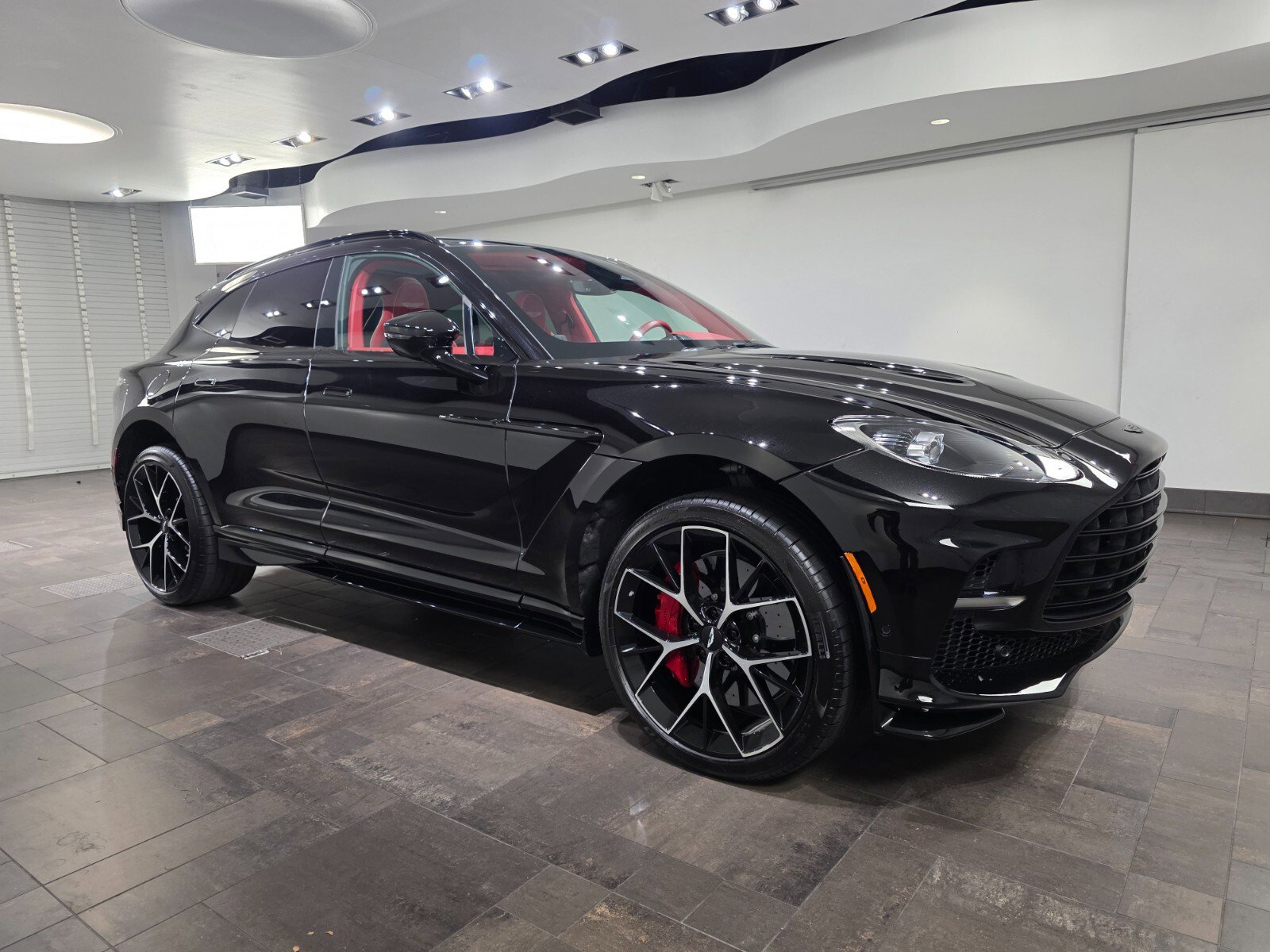 Used 2025 Aston Martin DBX 707