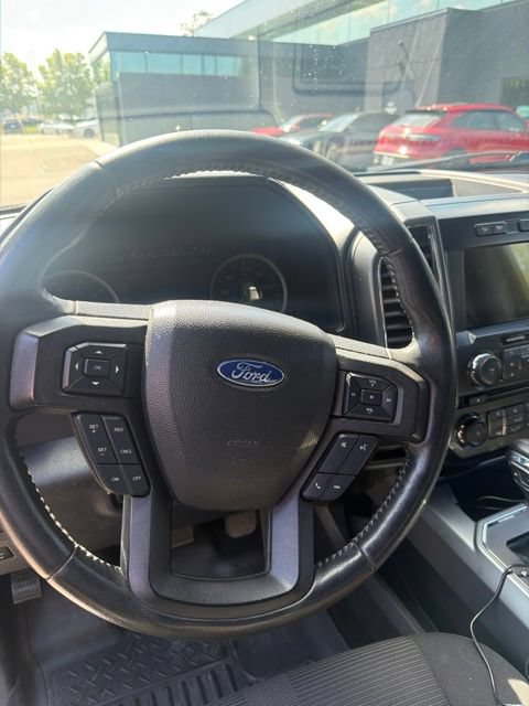 Used 2017 Ford F150 XLT w/ Equipment Group 302A Luxury AWD/4WD image 4